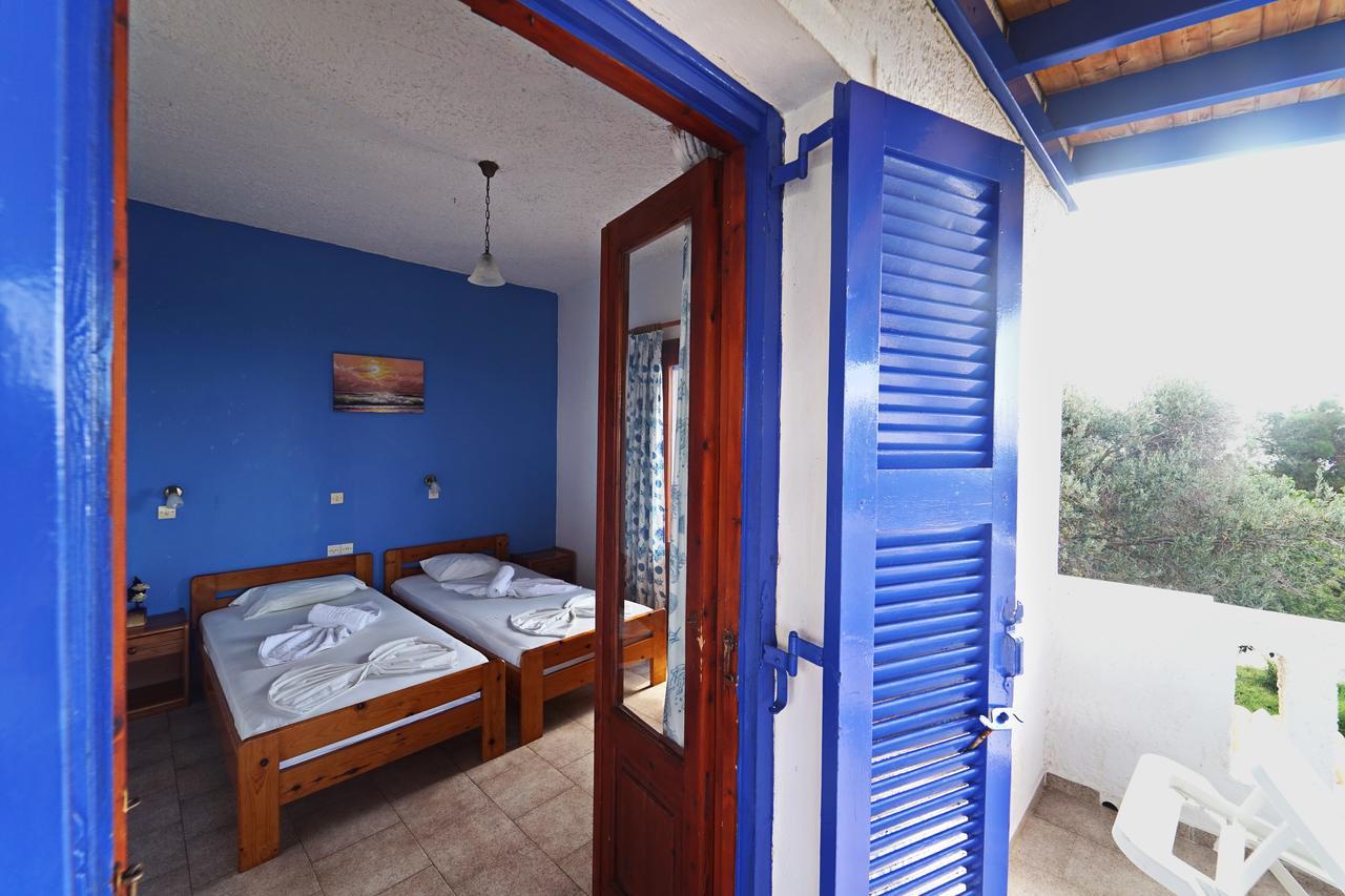 White Rock Apartments Marathókampos エクステリア 写真